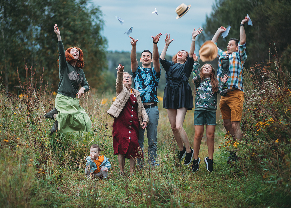 Про шляпы и самолёты. Фотограф Наташа Румянцева