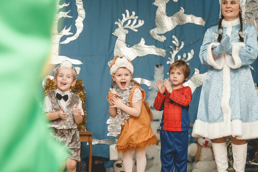 НОВОГОДНИЙ УТРЕННИК В ДЕТСКОМ САДУ. Фотограф Наташа Румянцева