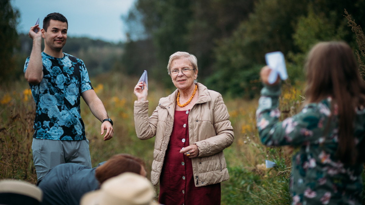 Про шляпы и самолёты. Фотограф Наташа Румянцева