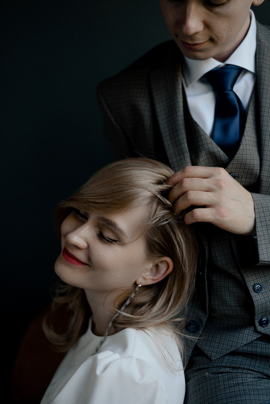 Свадебная фотосессия в стиле минимализм в Тюмени — Максим и Таня — Фотограф Дарья Мустафина. Фотограф Дарья Мустафина, Тюмень