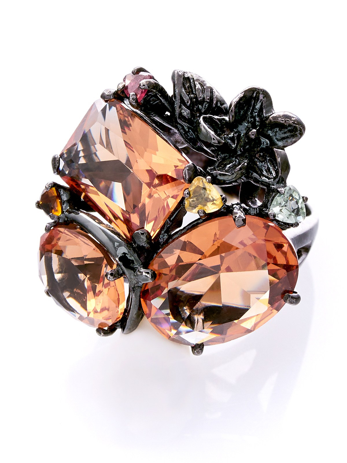 Ювелирные изделия. Каталожный предметный фотограф