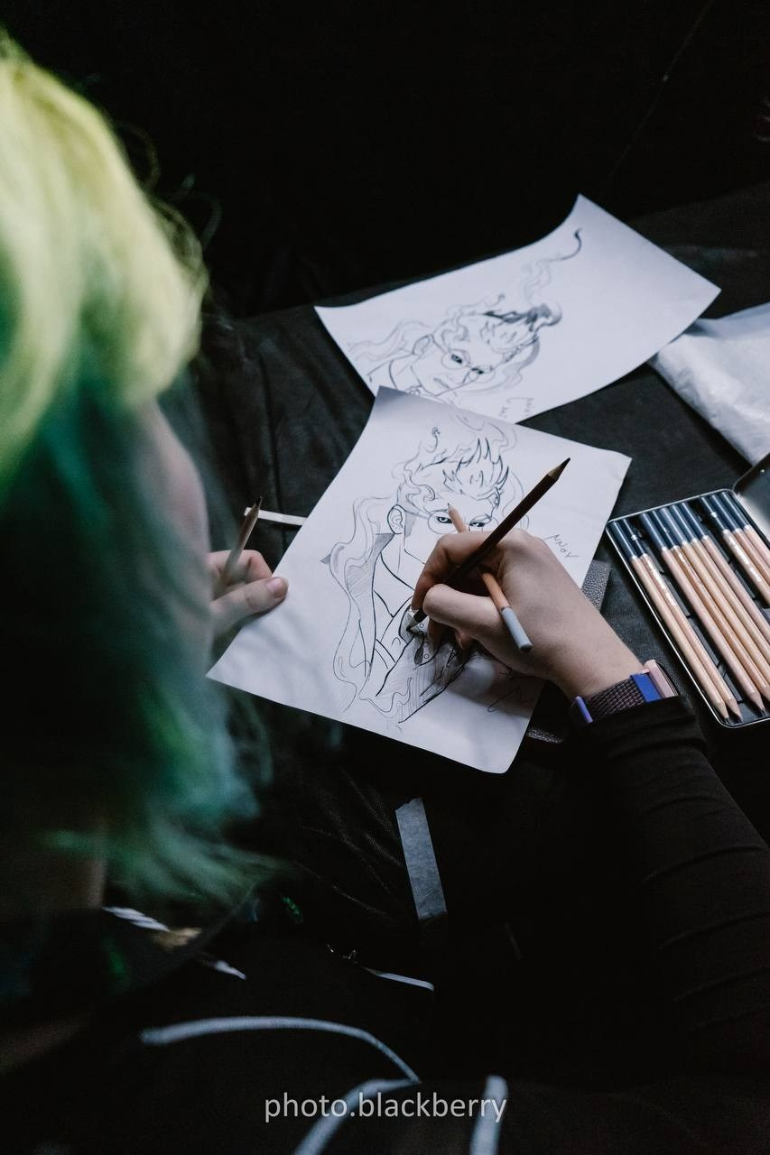 Tattoo journey. Люблю снимать не только эмоции людей, но и автомобили.Живу в Челябинске, ну и конечно как же без путешествий по городам
