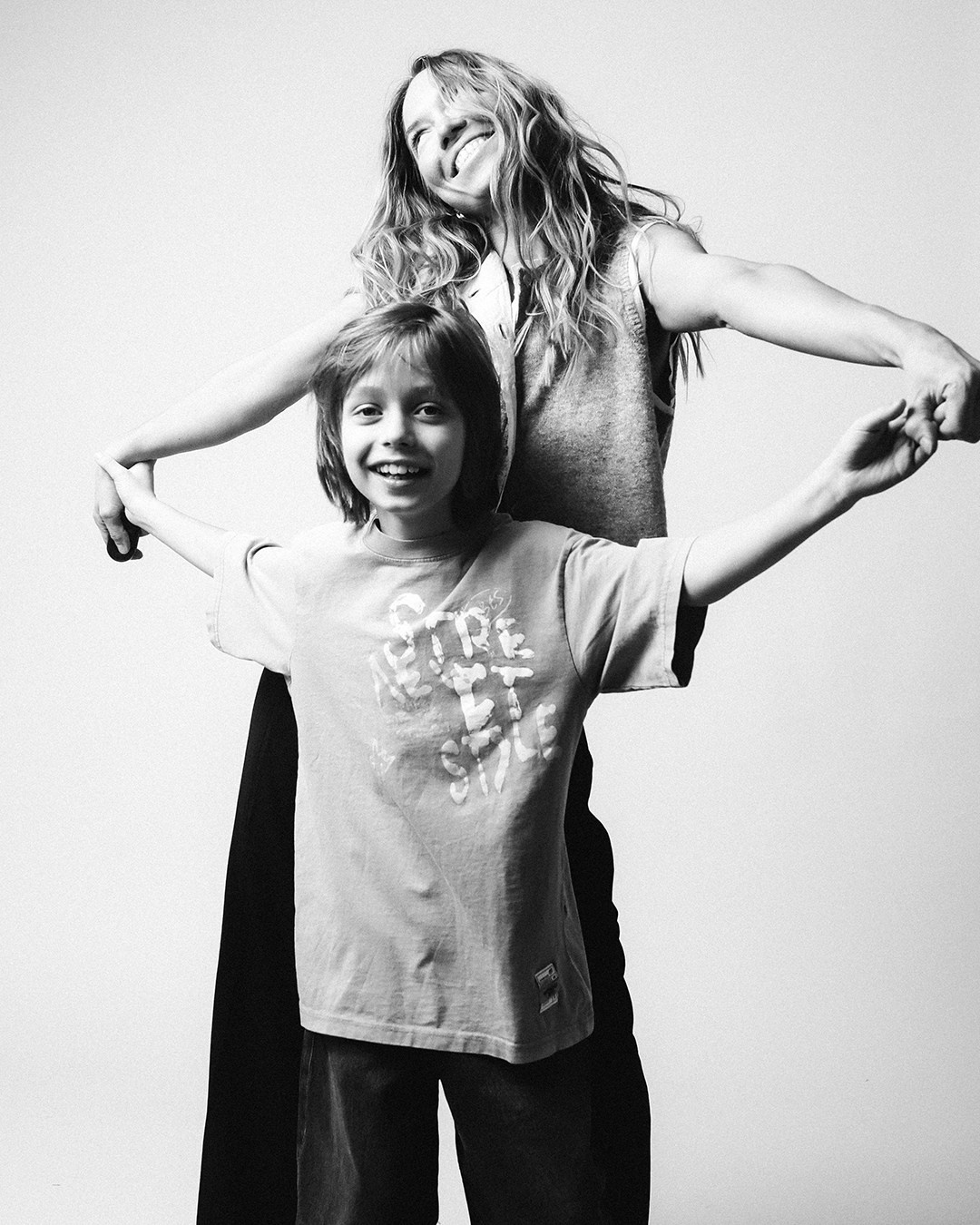 Чб на белом