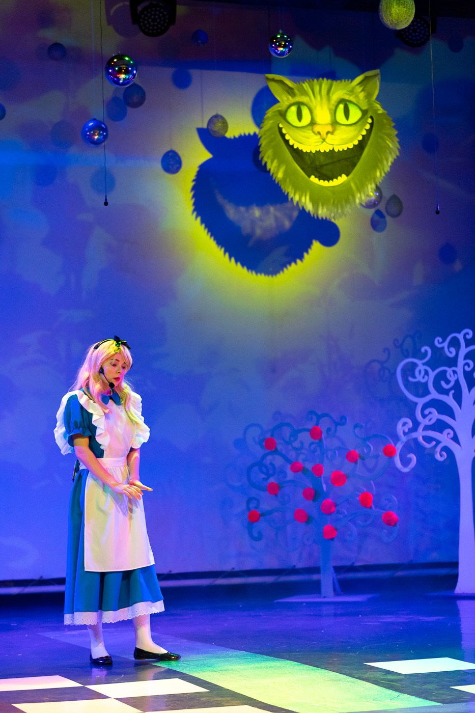 Спектакль в Доме культуры. Андрей Кровлин — фотограф в Славянке