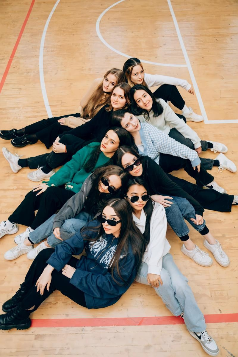 9 класс. КЛАСС | Выпускные альбомы в Нижневартовске