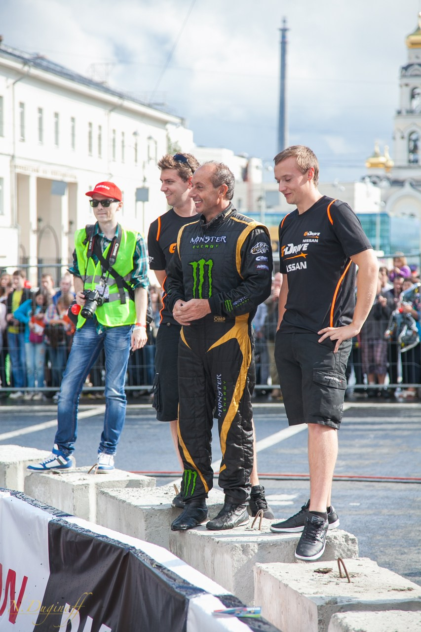 Nissan Nissmo Drive. Профессиональный фотограф Дугинов Николай | Екатеринбург