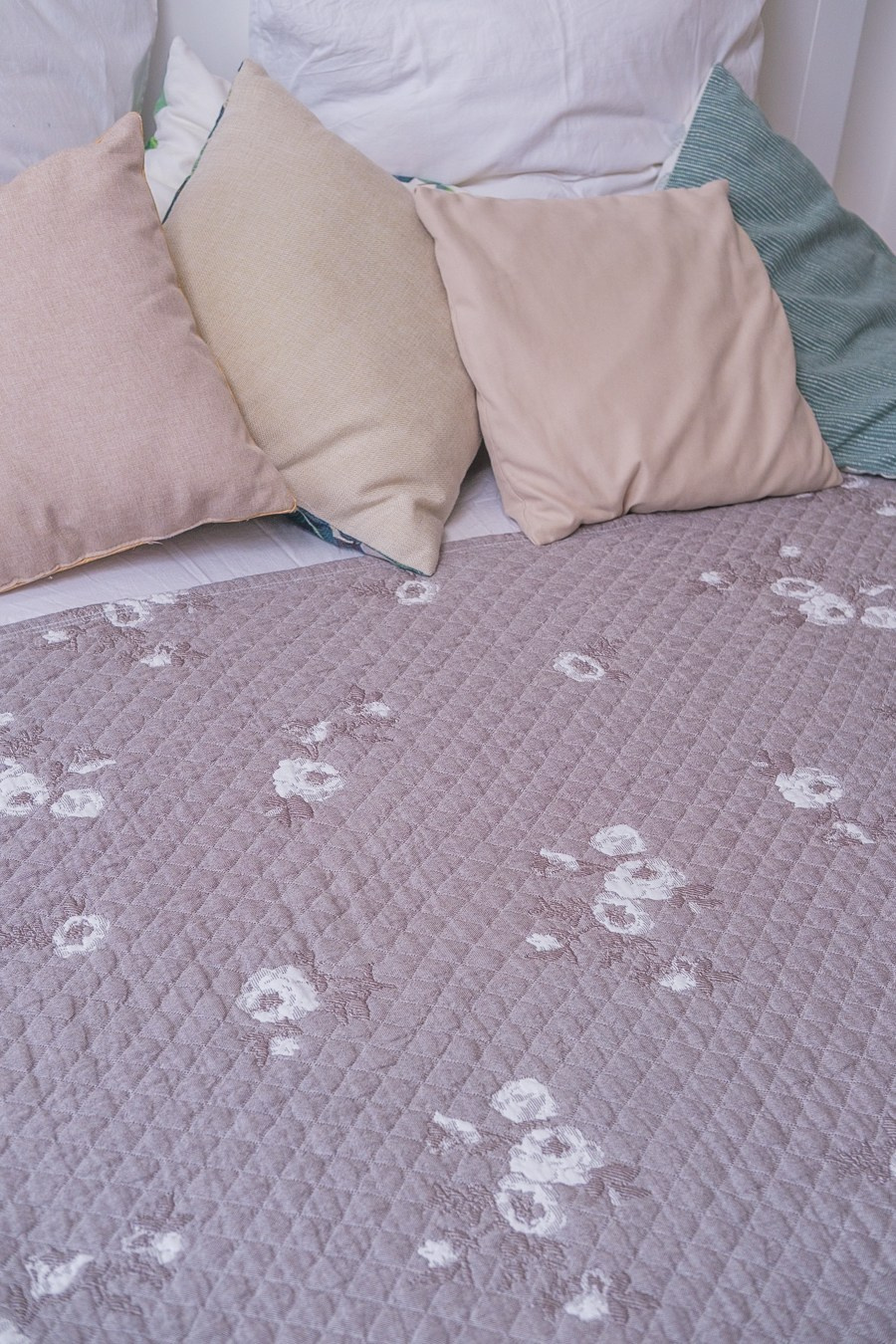 Съемка покрывал для маркетплейсов в СПб. Фотосессия для маркетплейсов