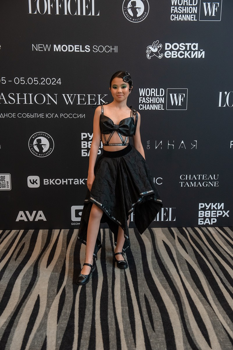 SochiFashionWeek2024 дизайнер Кибовская. Семейный и коммерческий фотограф в Сочи Александр Бодунов