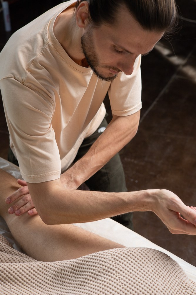 Массаж. Семейный и Свадебный фотограф в Сочи