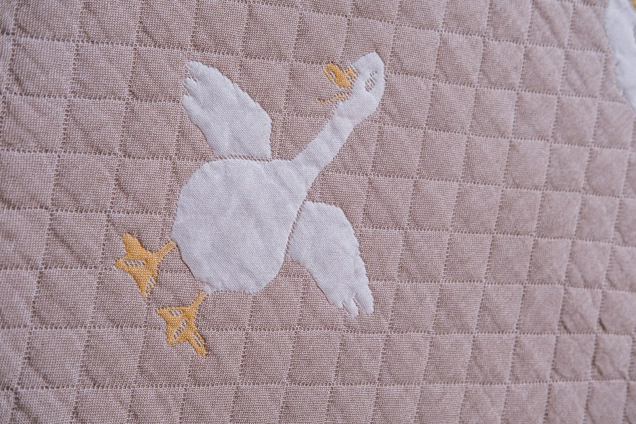 Съемка покрывал для маркетплейсов в СПб. Фотосессия для маркетплейсов