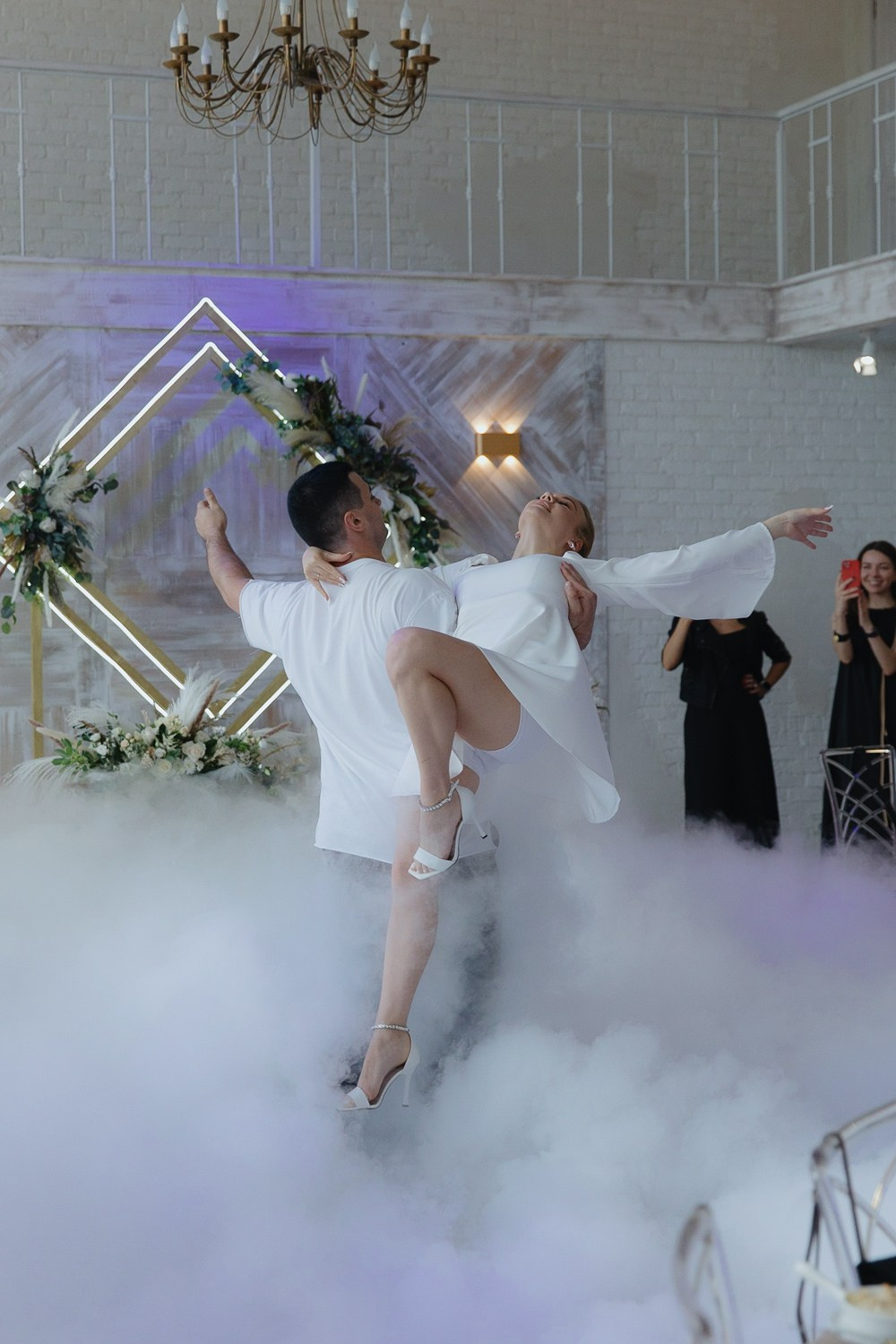 Фотограф Присяжный. Подрядчики и друзья сети свадебных площадок House for wedding