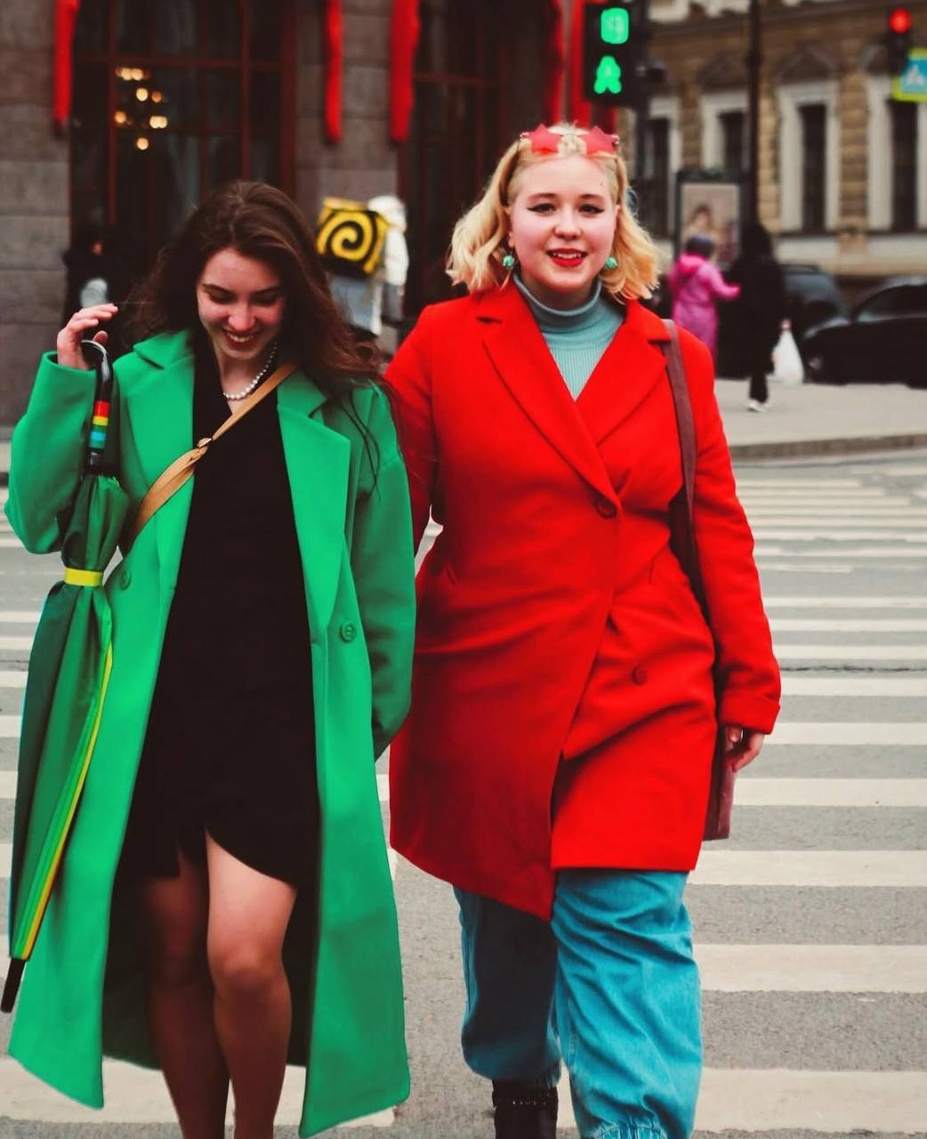 Пальто коммерция. Костюмер, художник кино и телевидения в спб