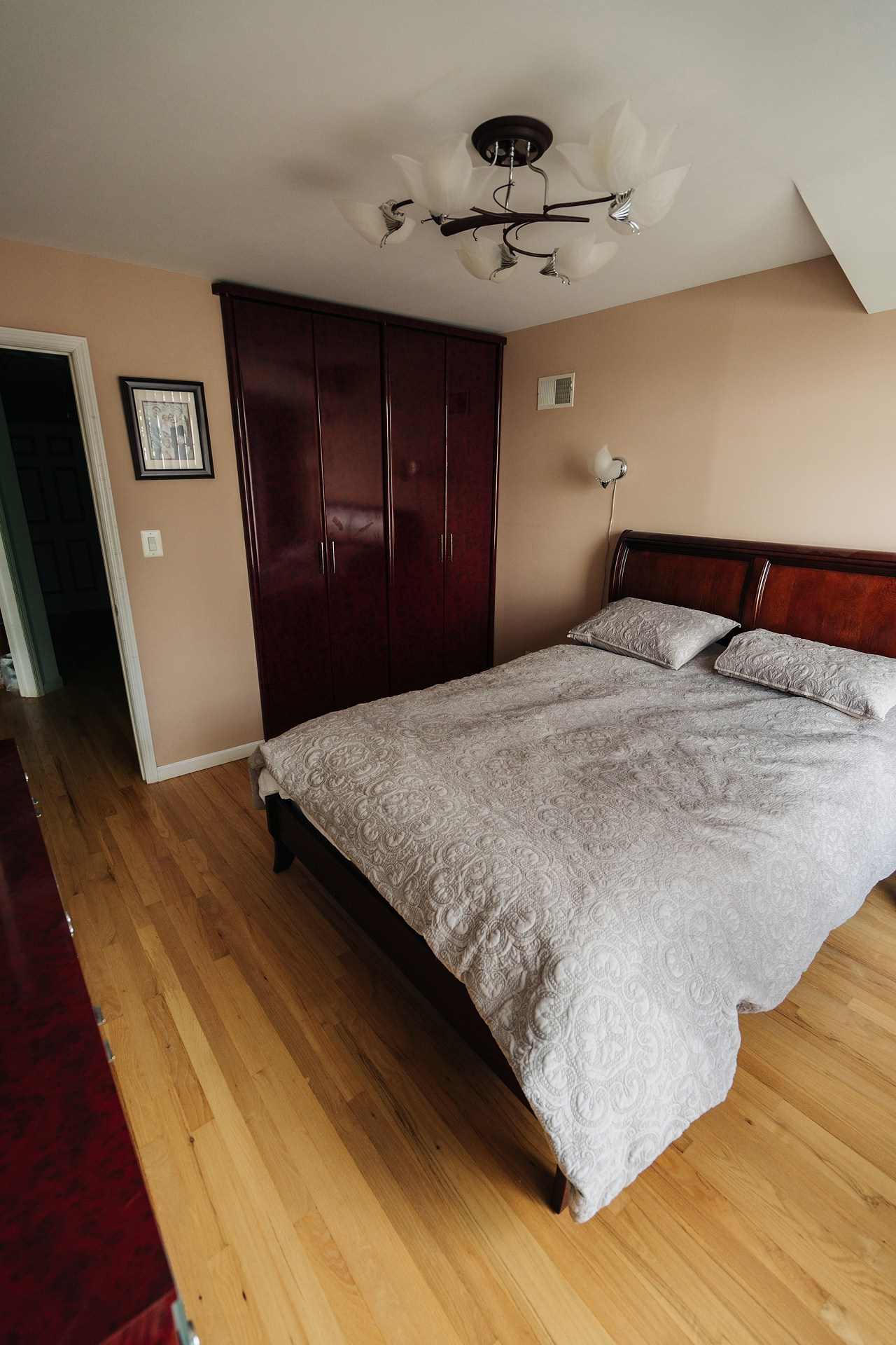 Real estate in Brooklyn. New York photographer RINAT SHAHMETOV in New York city