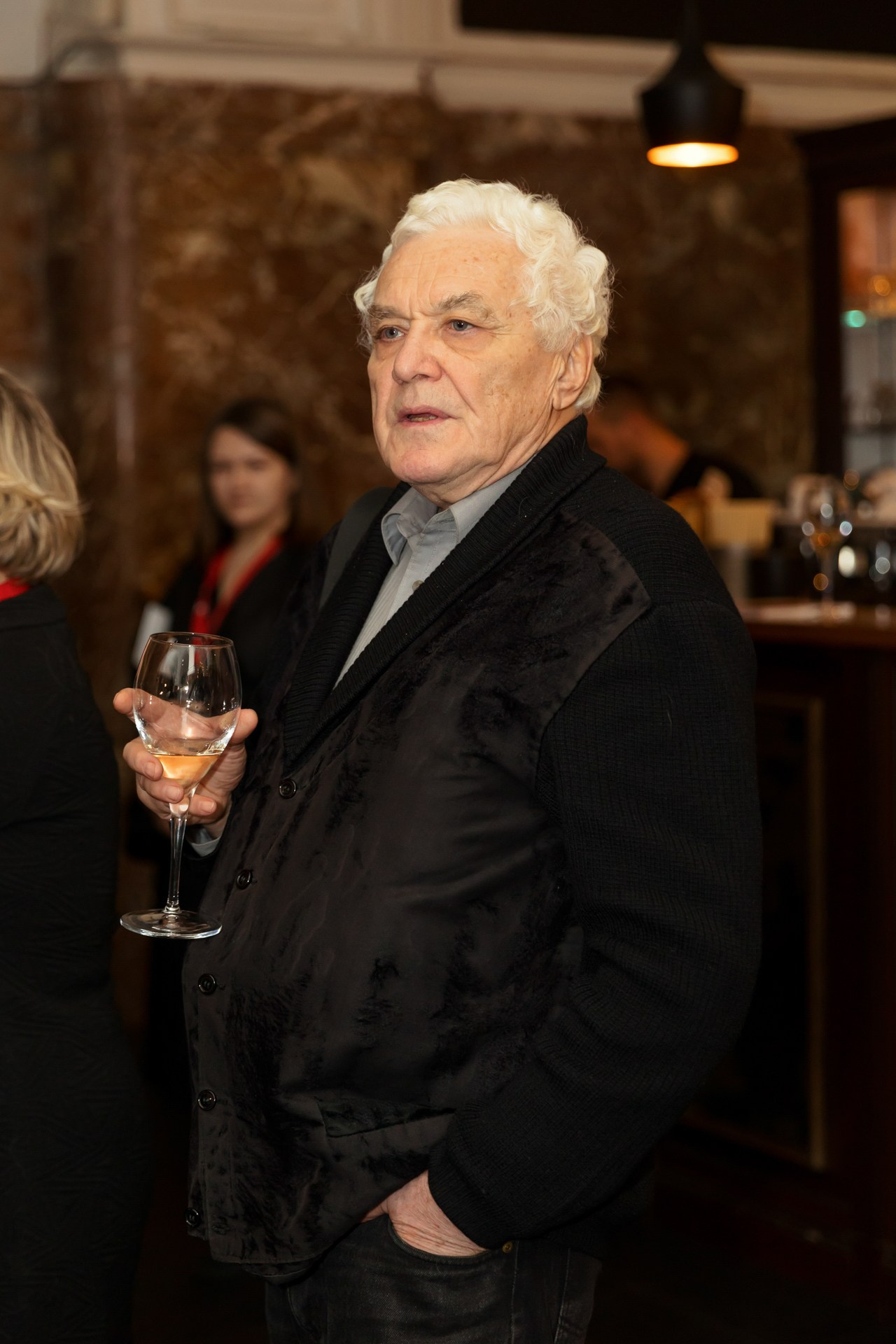 Светское. Фотограф событий, Максим Романенко