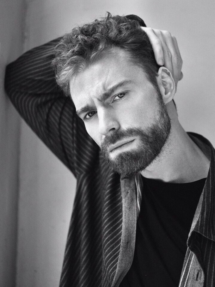 Никита, 187 см, 48-50 р-р. KED Production — продакшн из СПб. Создаём фото, видео и контент, который помогает брендам и селлерам продавать больше