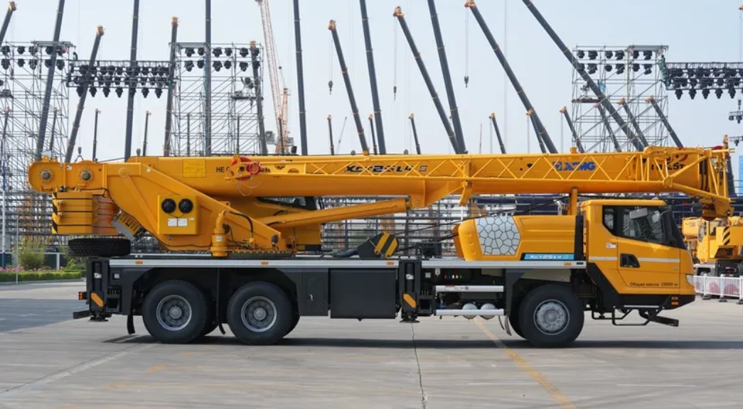 Автокраны XCMG XCT25L4_S. Продажа надежной спецтехники от компании СТИ в г. Новосибирск
