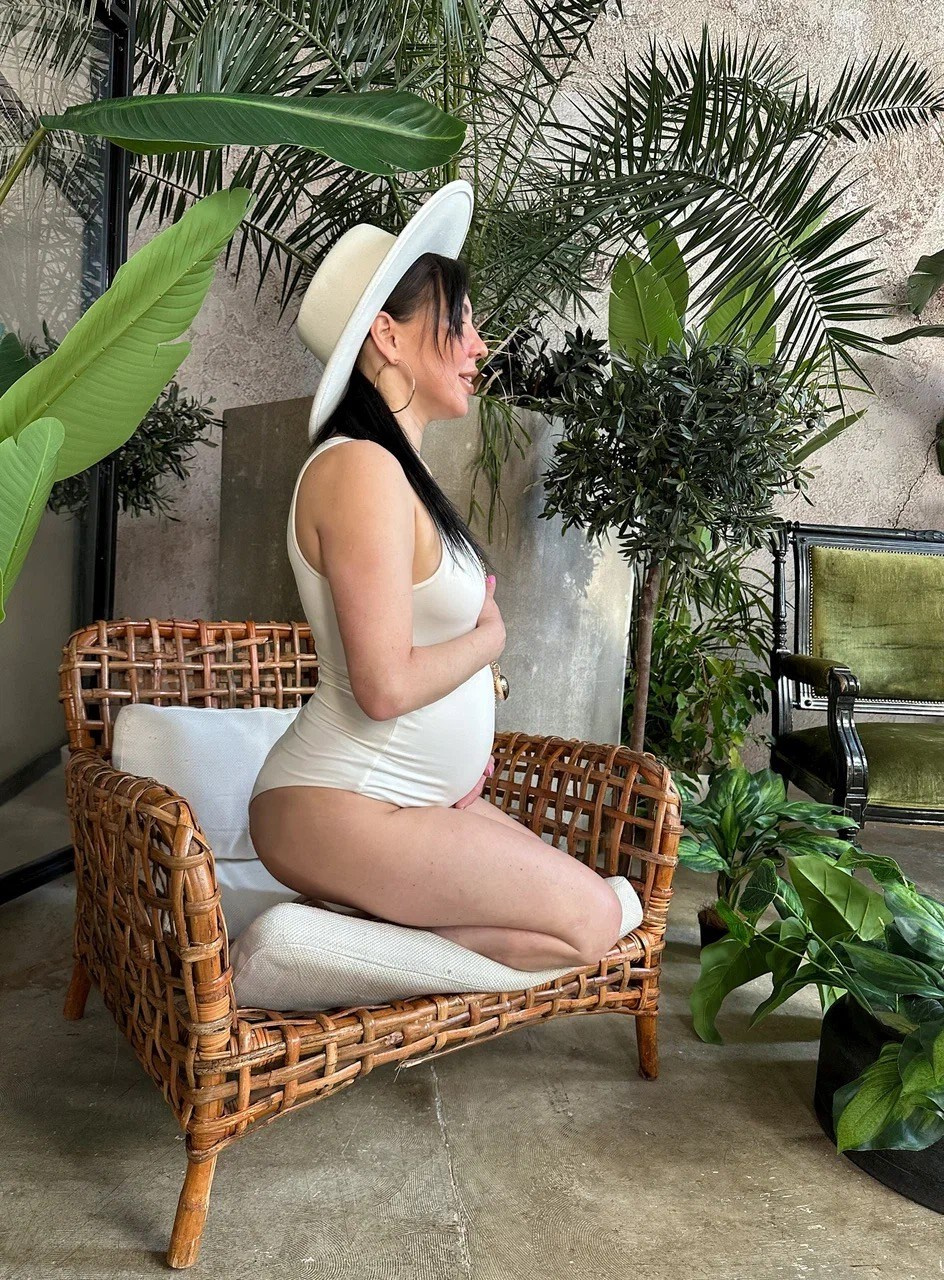 Фотосессия Анны в зеленом стиле. Фотограф ANNA GEREIHAN