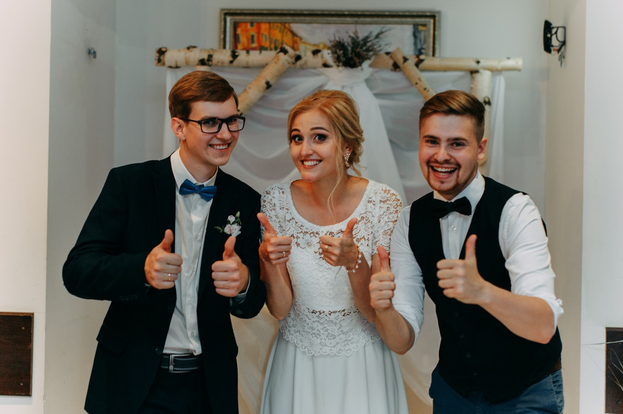 Фото с молодоженами. Илья Сергеев - Ведущий мероприятий Тверь, Москва, Россия