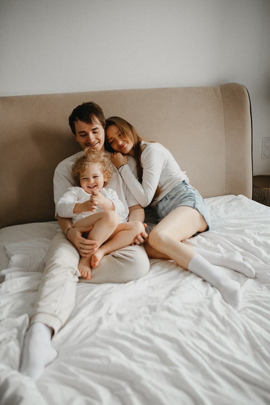 Костя, Яна, Кристина, Леон | дома