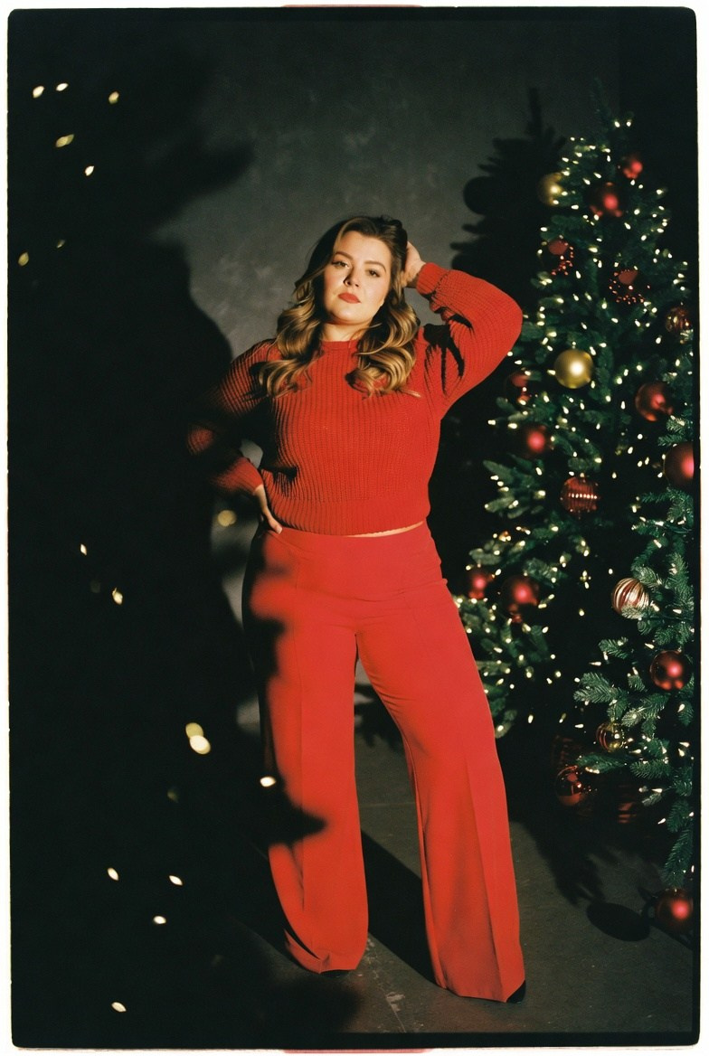 Плюс сайз в красном