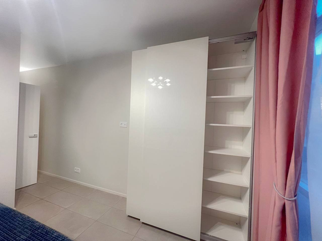 Стильная, двухуровневая квартира в новом, современном жилом комплекce!. Квартиры посуточно, длительно в Сочи, LARA APART GROUP