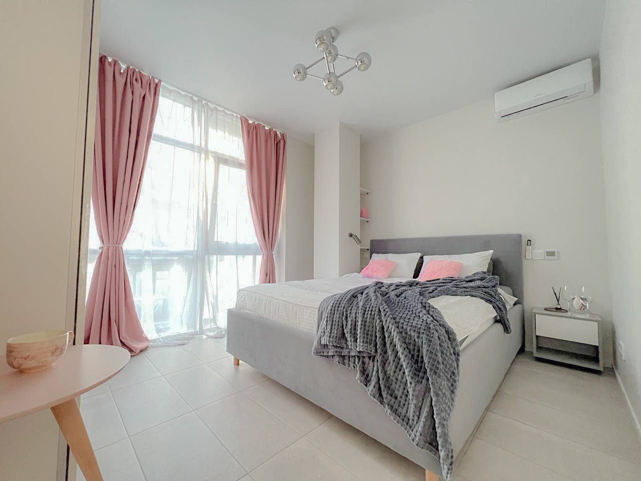 Стильная, двухуровневая квартира в новом, современном жилом комплекce!. Квартиры посуточно, длительно в Сочи, LARA APART GROUP