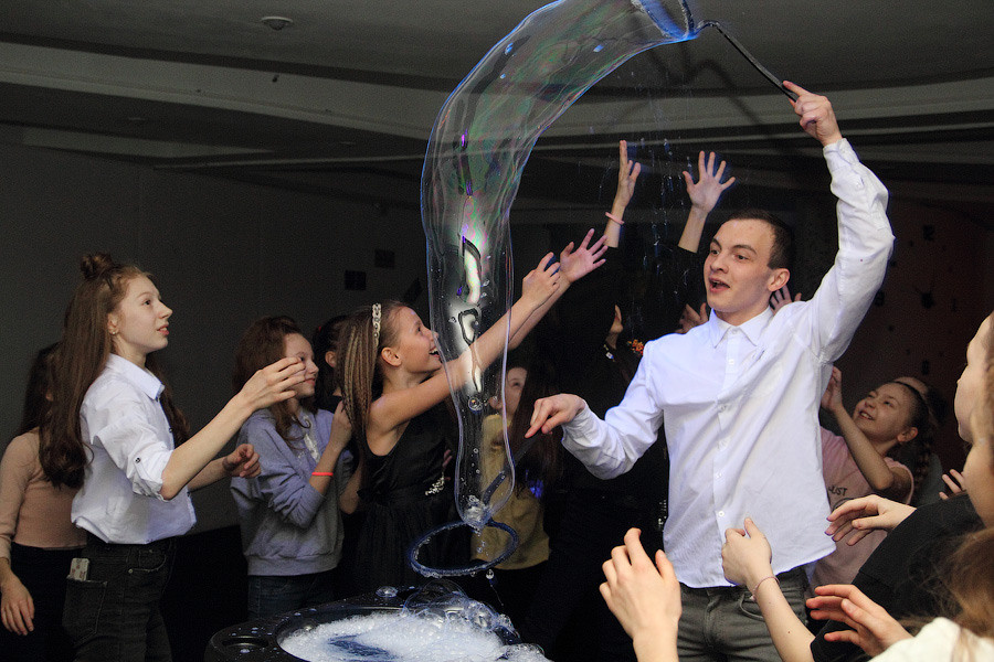 Шоу мыльных пузырей. Фотограф Ирина Колесникова