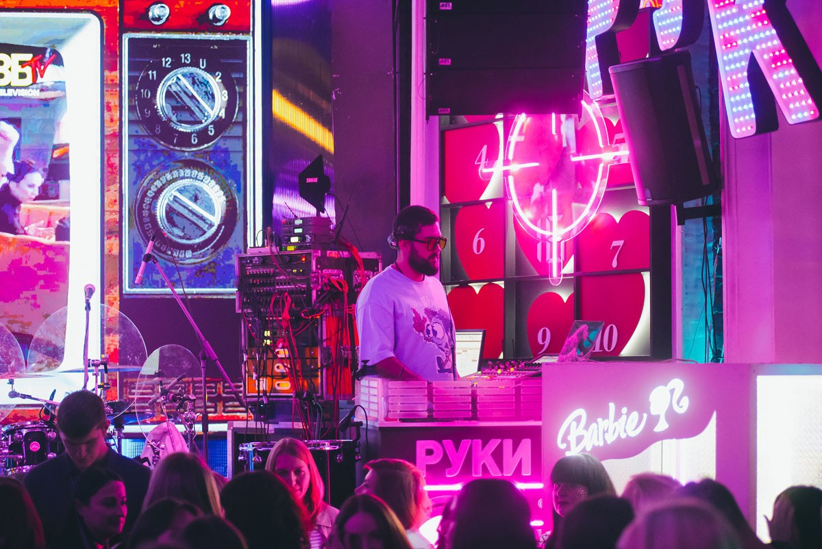 Концерт LINDA в РУКИ ВВЕРХ БАР в Ростове-на-Дону