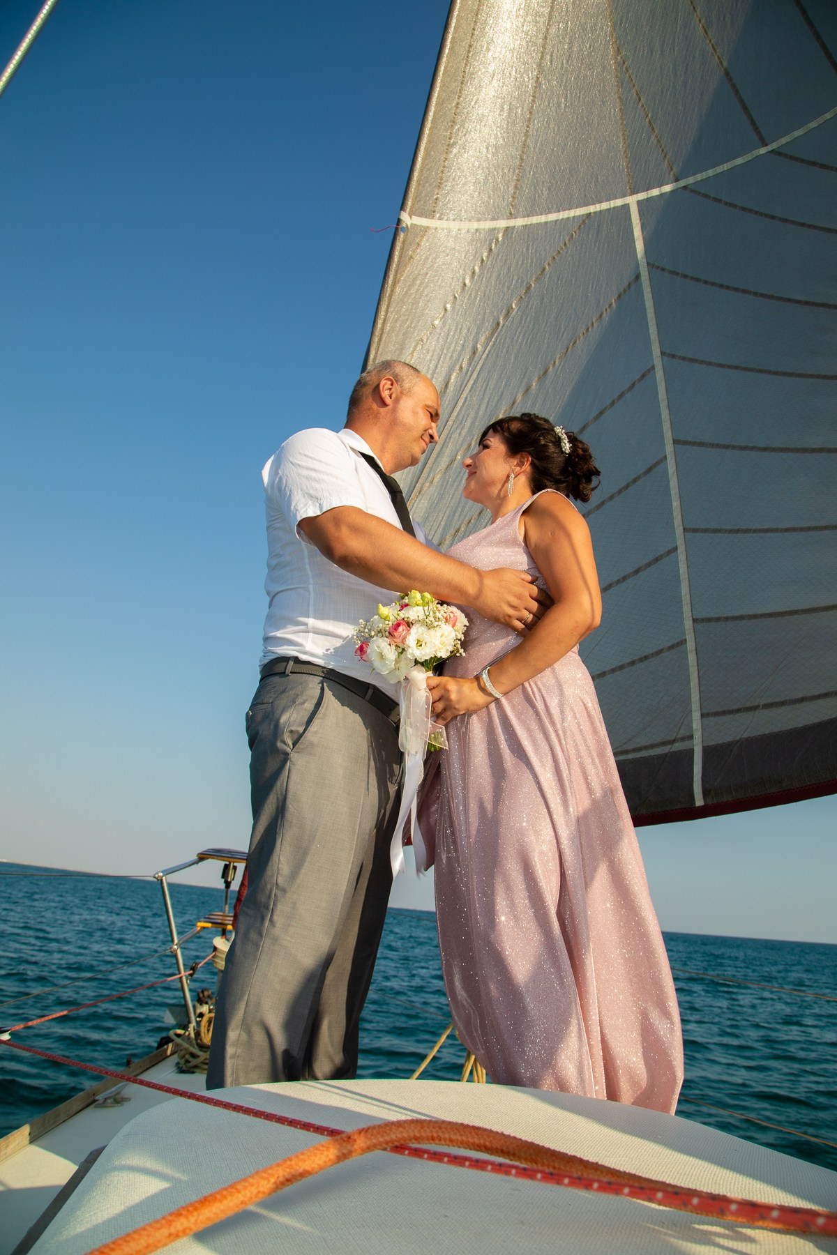 Свадьба на яхте. Фотограф и видеооператор (видеограф) в Евпатории и в Крыму
