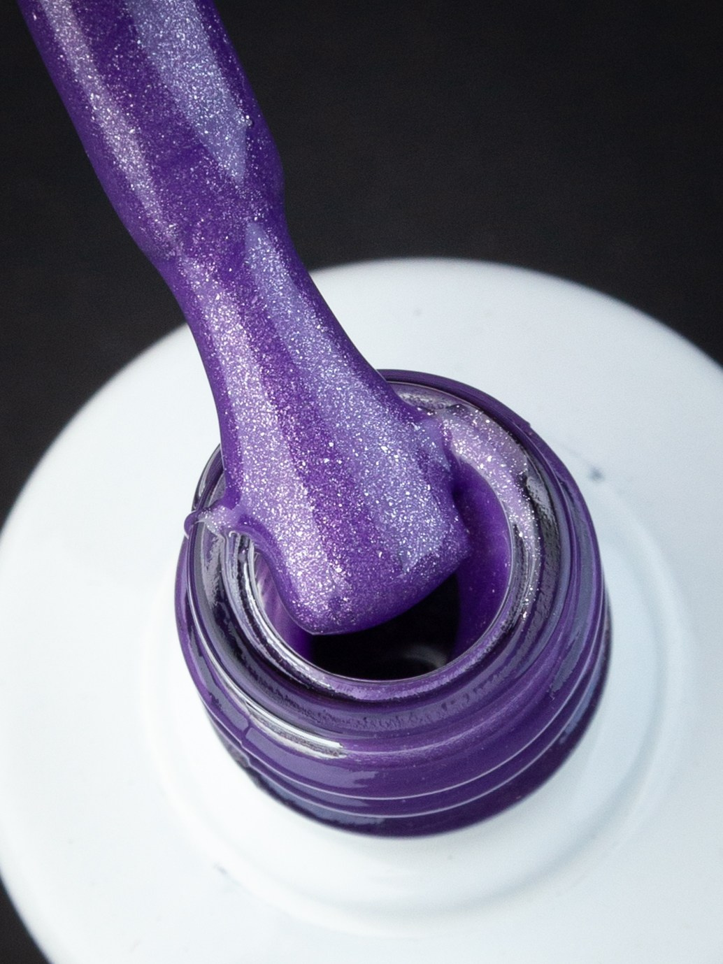 Kira на чёрном. Александр Стряпунин — предметный фотограф в Улан-Удэ