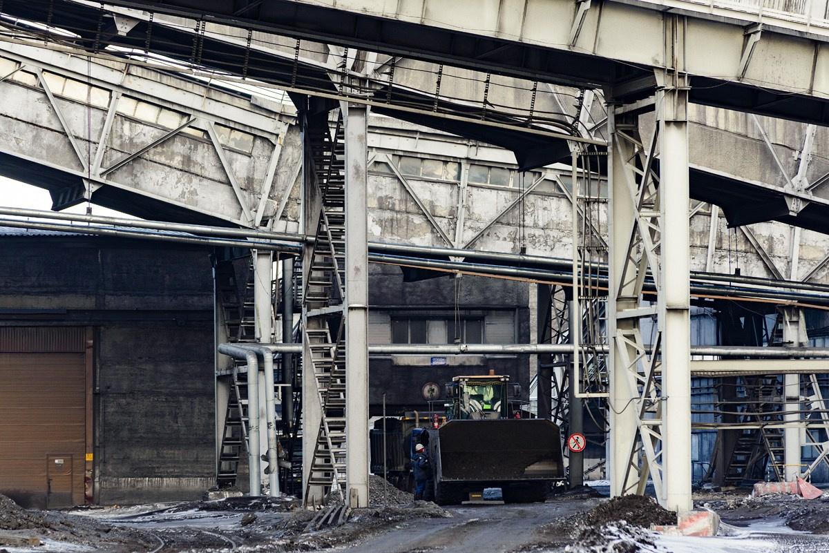 СИБАНТРАЦИТ угольный разрез. Фотограф Сергей Сергеев
