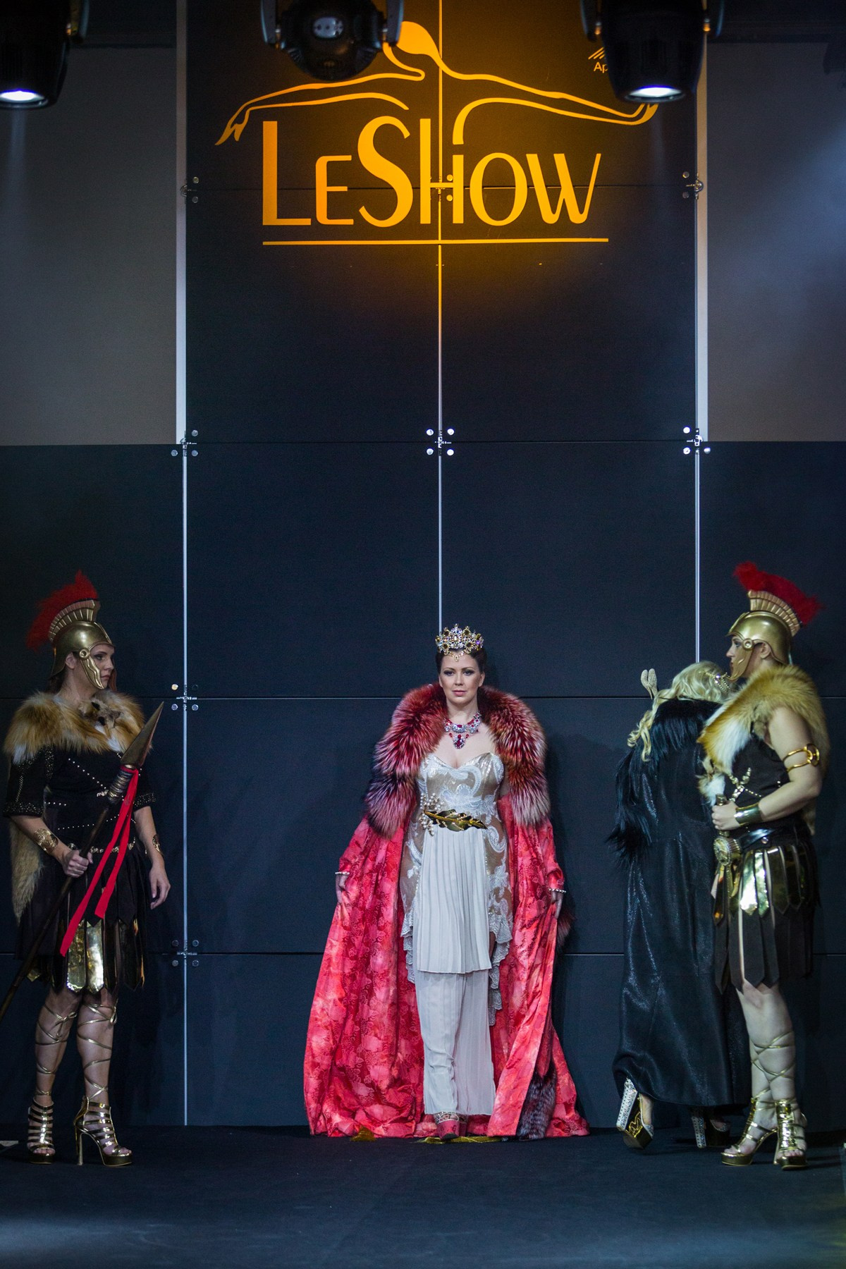 Модный показ LeShow, Москва, 2014. Портретные фотографы в Москве — Анна и Алексей Бородины