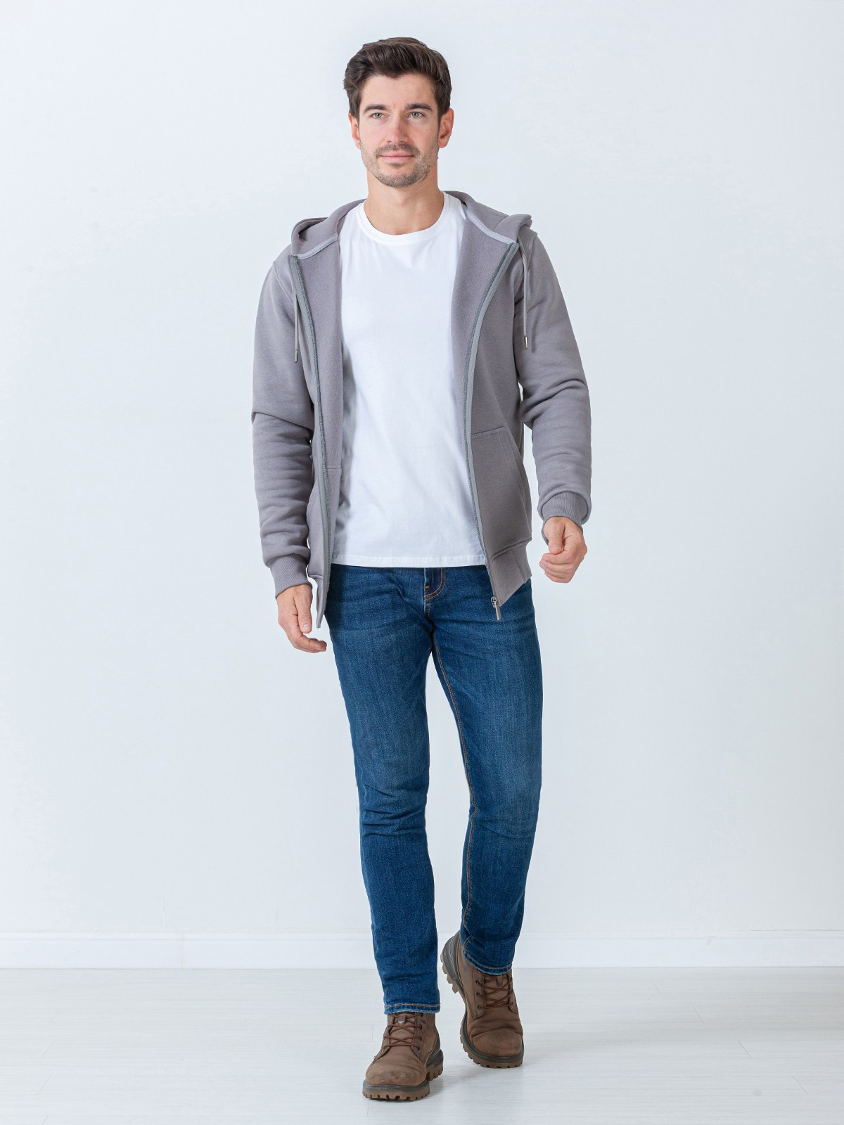 Фотосъёмка мужских толстовок. Сборные фотосъёмки в Москве. фотосессии одежды.фотограф