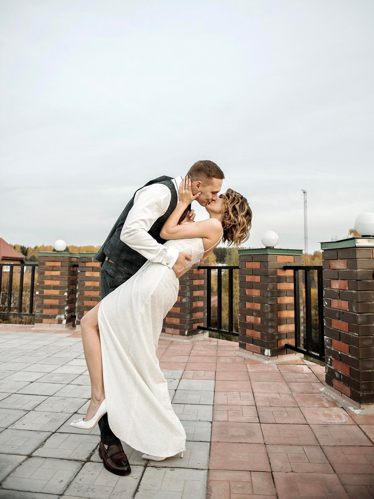 Свадебная фотосессия в загородном доме. 