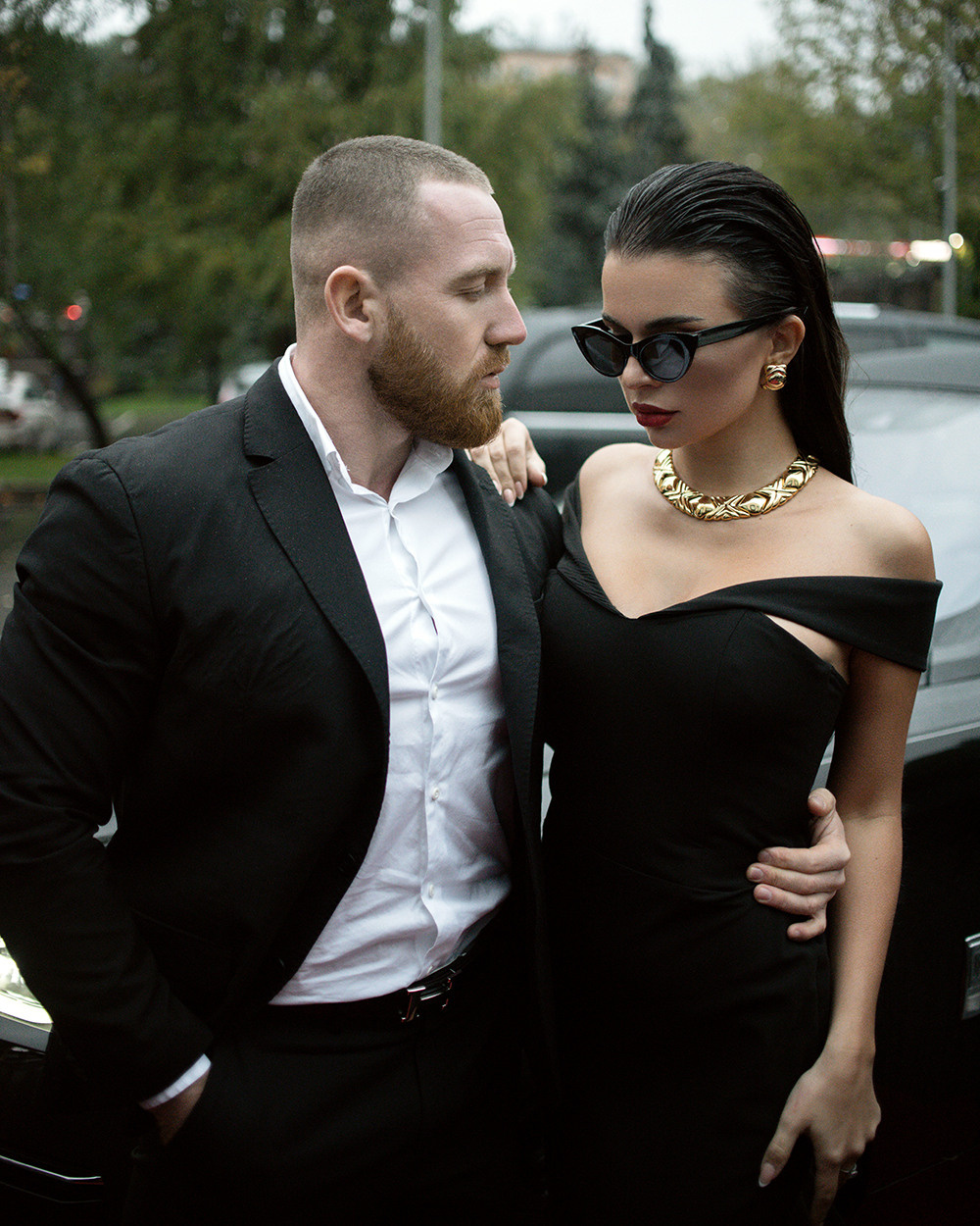 Фотосессия блогеров в дождь. Надин и Никита Серовски. Love Story съемка. Съемка в стиле папарацци. Портретная и репортажная фотосъемка