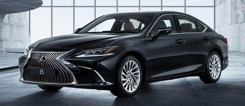 Transfer from/to the airport in Warsaw by Lexus ES Business Class