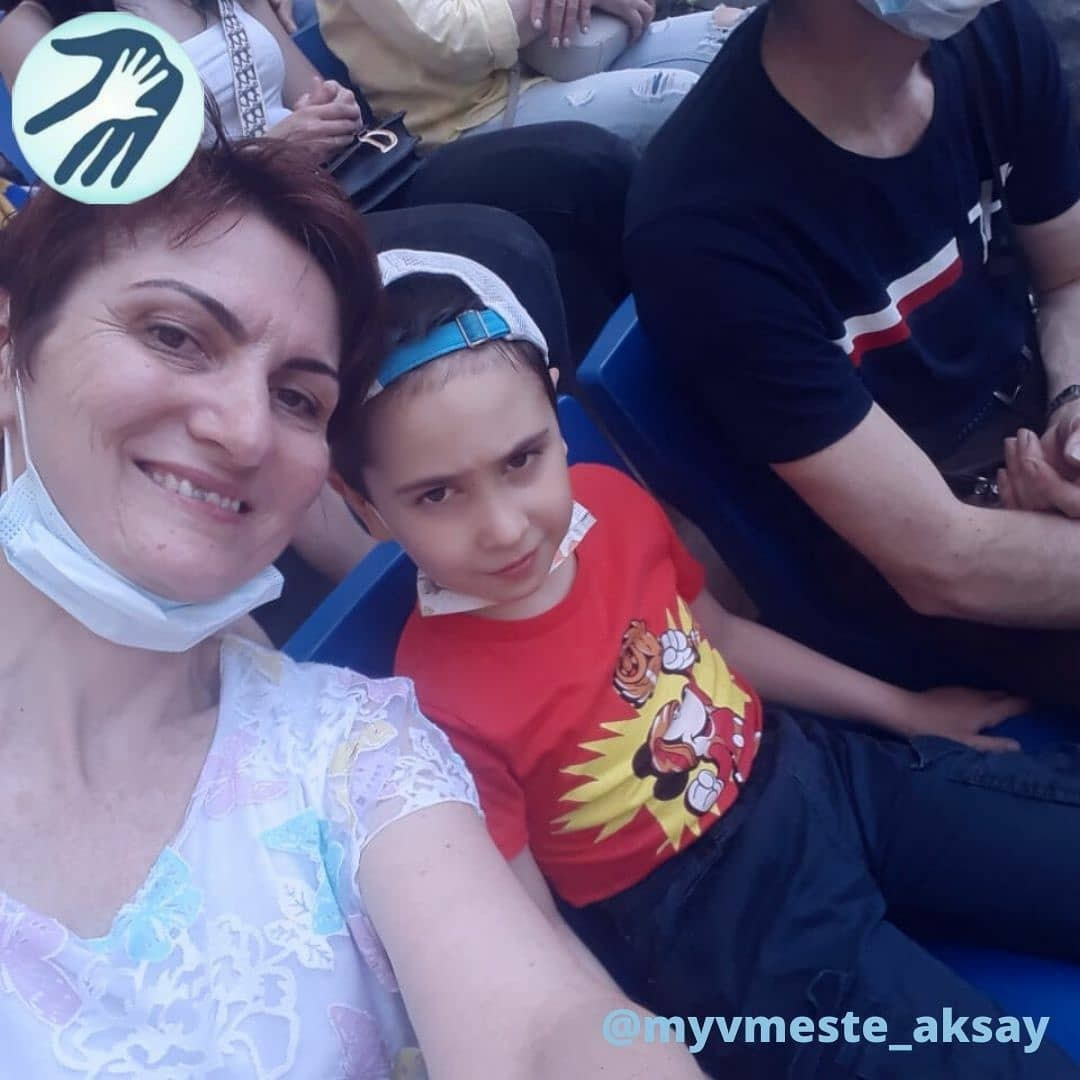 Наши сердца с командой, несмотря ни на что!