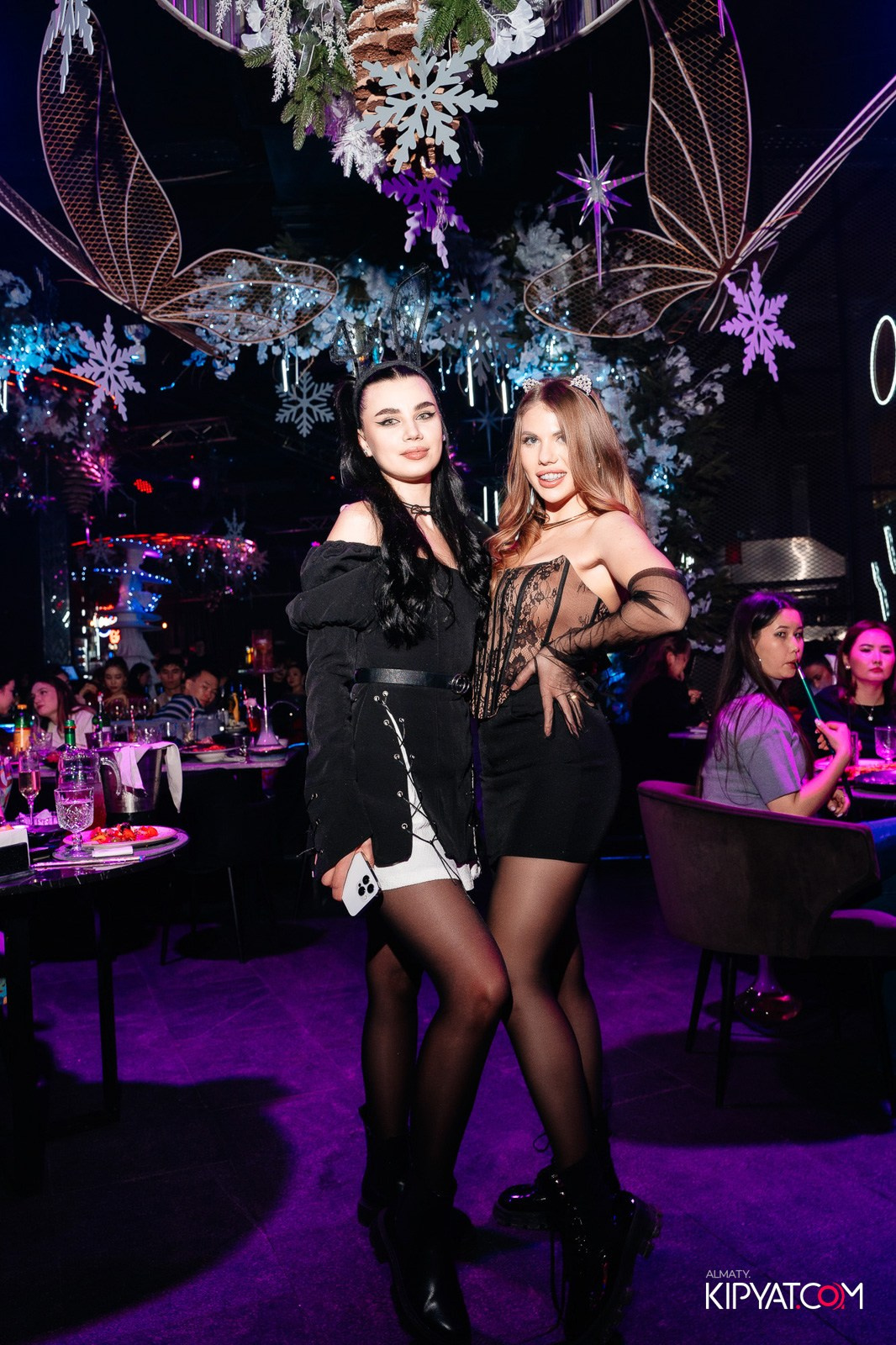 FRIENDS BAR & TERRACE. КИПЯТКОМ АЛМАТЫ!