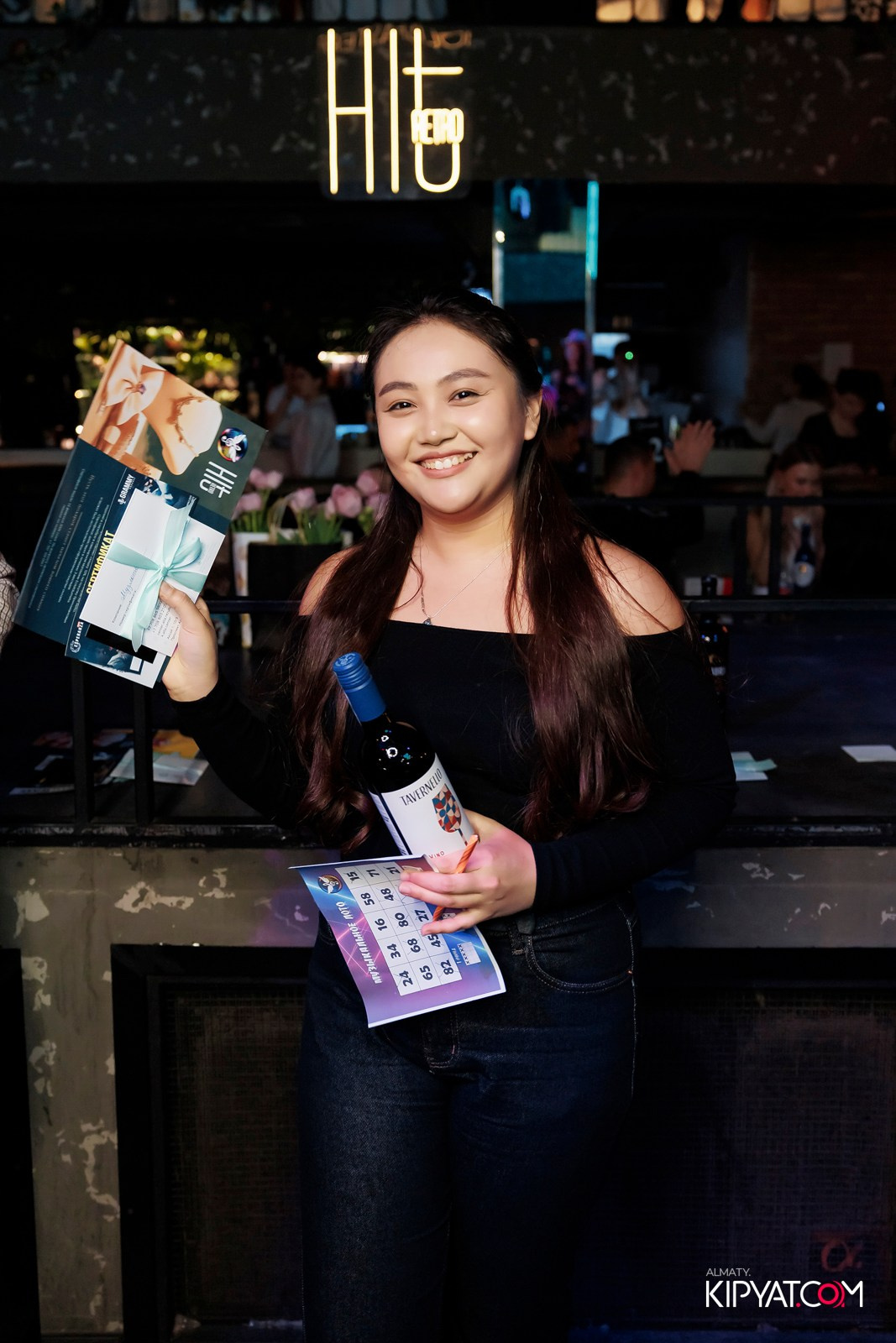 МУЗЫКАЛЬНОЕ ЛОТО В HIT RETRO. КИПЯТКОМ АЛМАТЫ! Фотосъемка мероприятий в Алматы