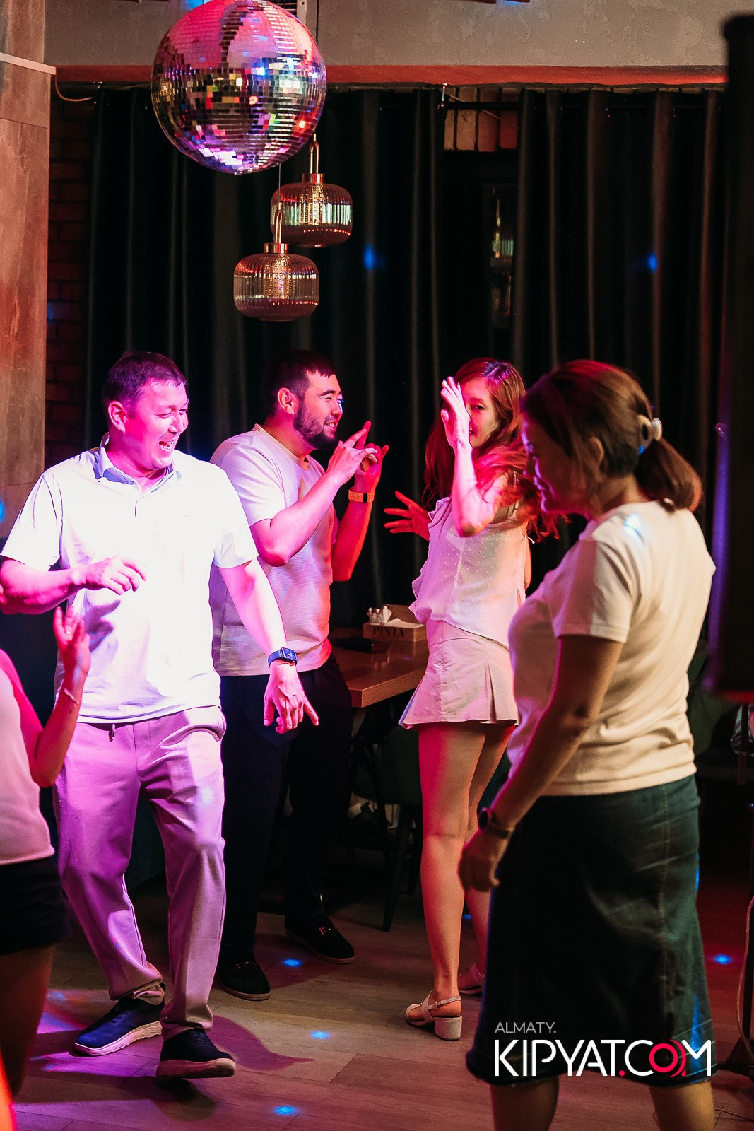 ПИНТА НА ГОГОЛЯ. КИПЯТКОМ АЛМАТЫ!