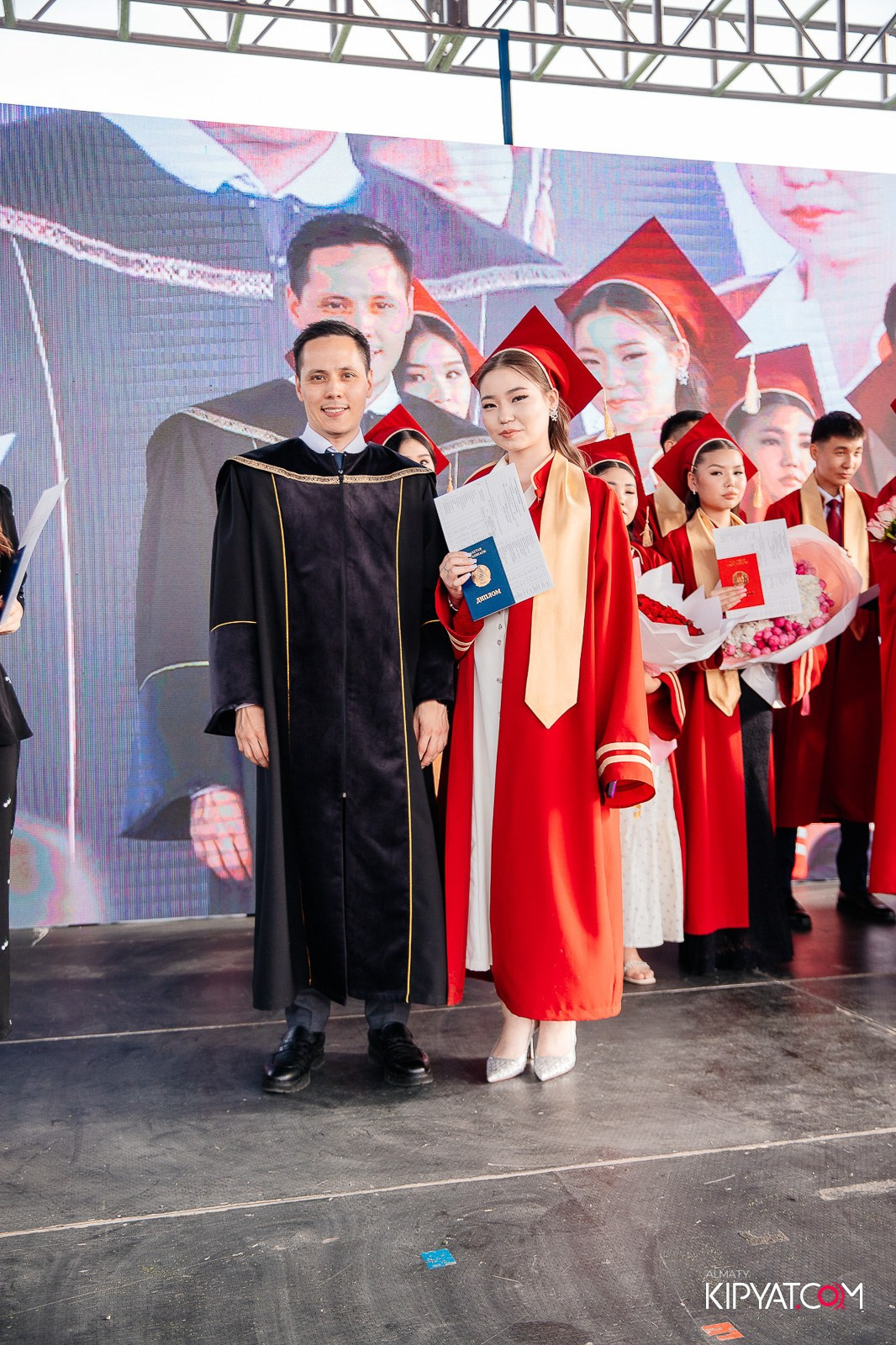 ВРУЧЕНИЕ ДИПЛОМОВ — НАРХОЗ КОЛЛЕДЖ. Part 3. КИПЯТКОМ АЛМАТЫ!