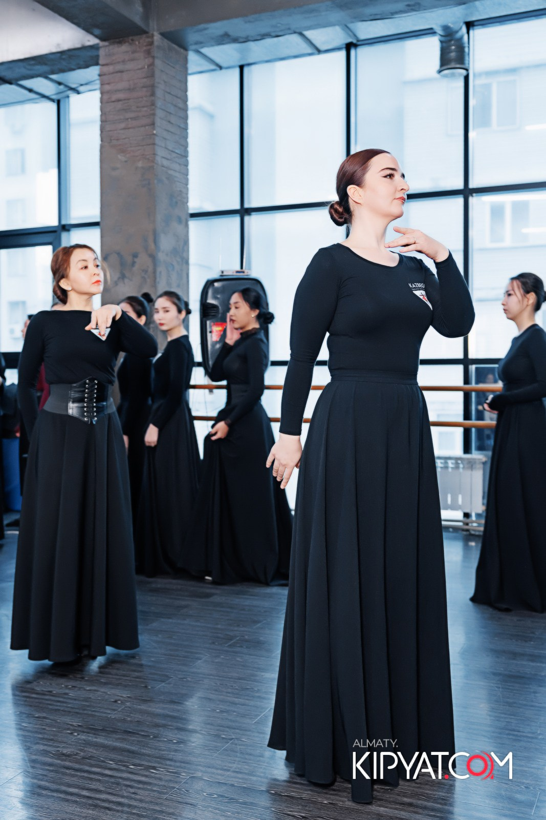 BLOCKBUSTER ТАНЦЕВАЛЬНАЯ АКАДЕМИЯ. КИПЯТКОМ АЛМАТЫ!