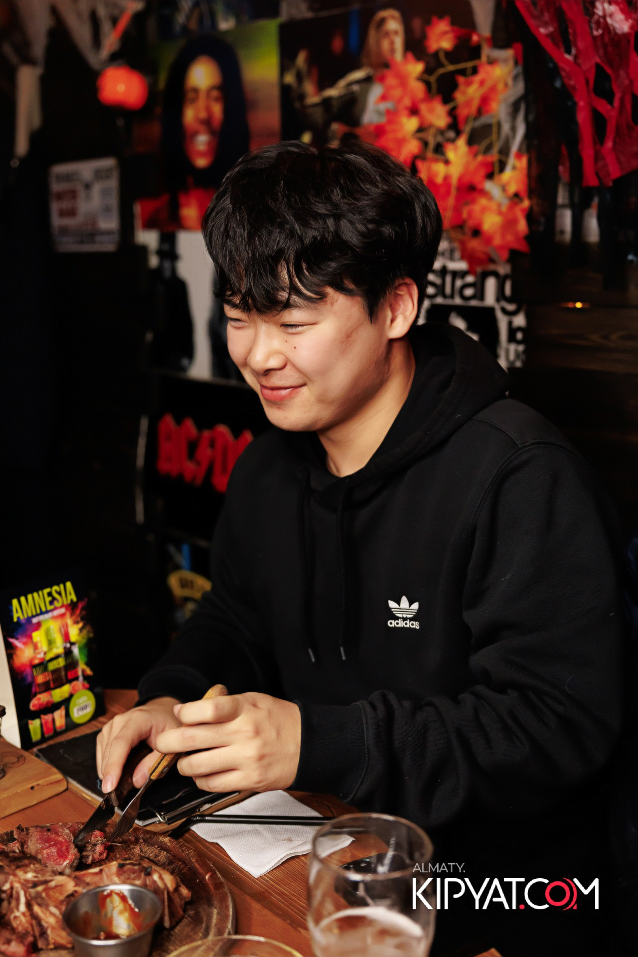 VICTORY PUB. КИПЯТКОМ АЛМАТЫ!