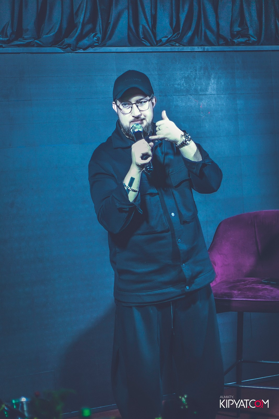 STAND UP КОНЦЕРТ АЛЕКСАНДРА МЕРКУЛЬ. КИПЯТКОМ АЛМАТЫ! Фотосъемка мероприятий в Алматы