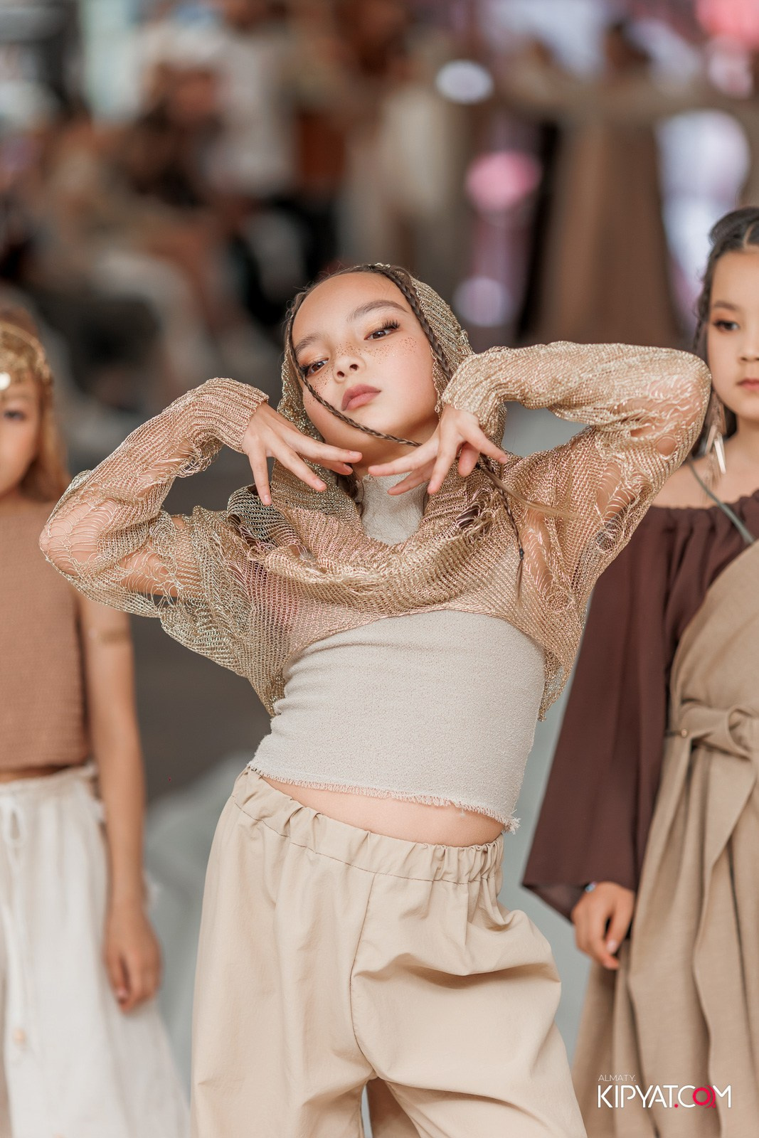 JUNIOR FASHION SHOW. КИПЯТКОМ АЛМАТЫ!