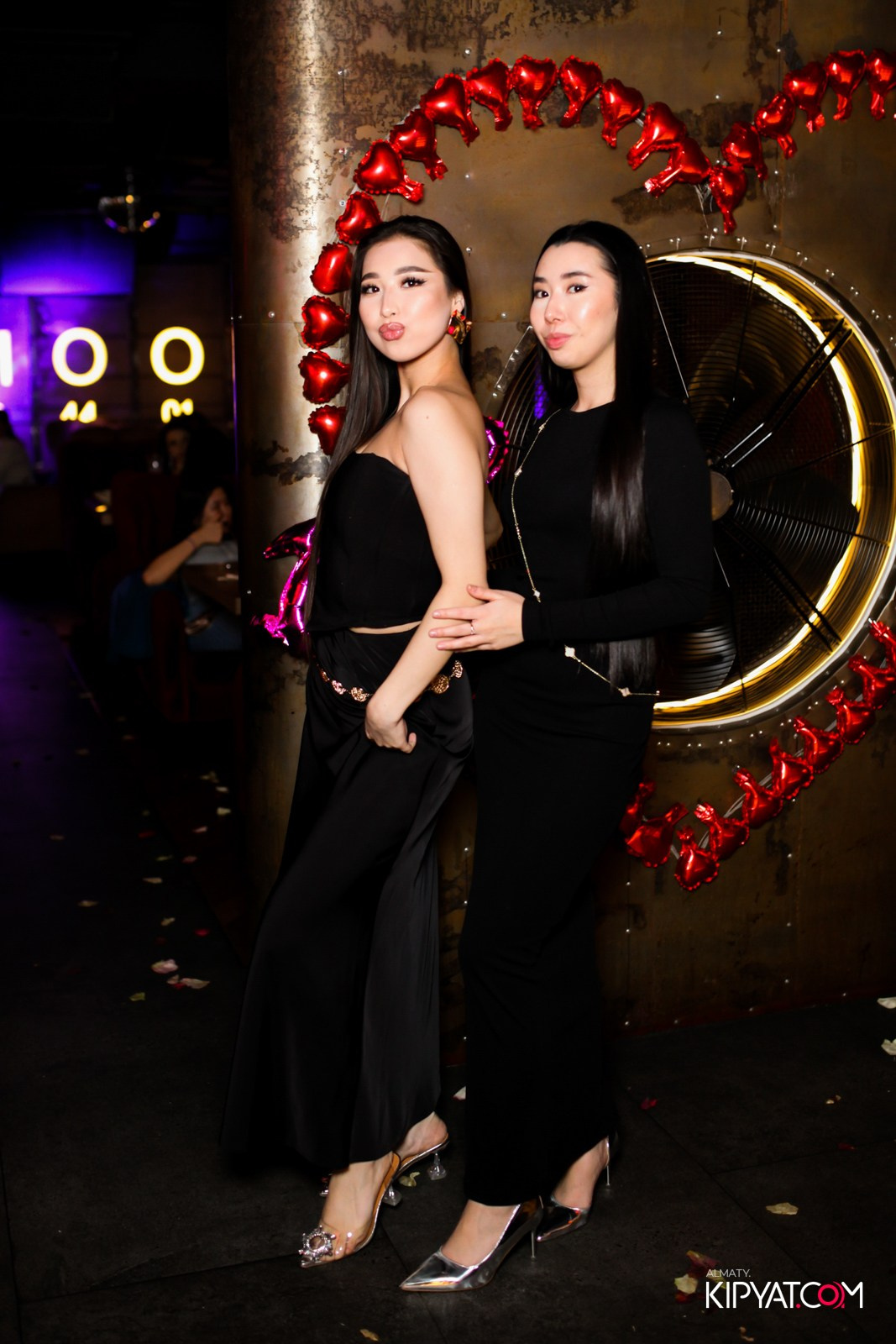 SPACE KARAOKE BAR. КИПЯТКОМ АЛМАТЫ!