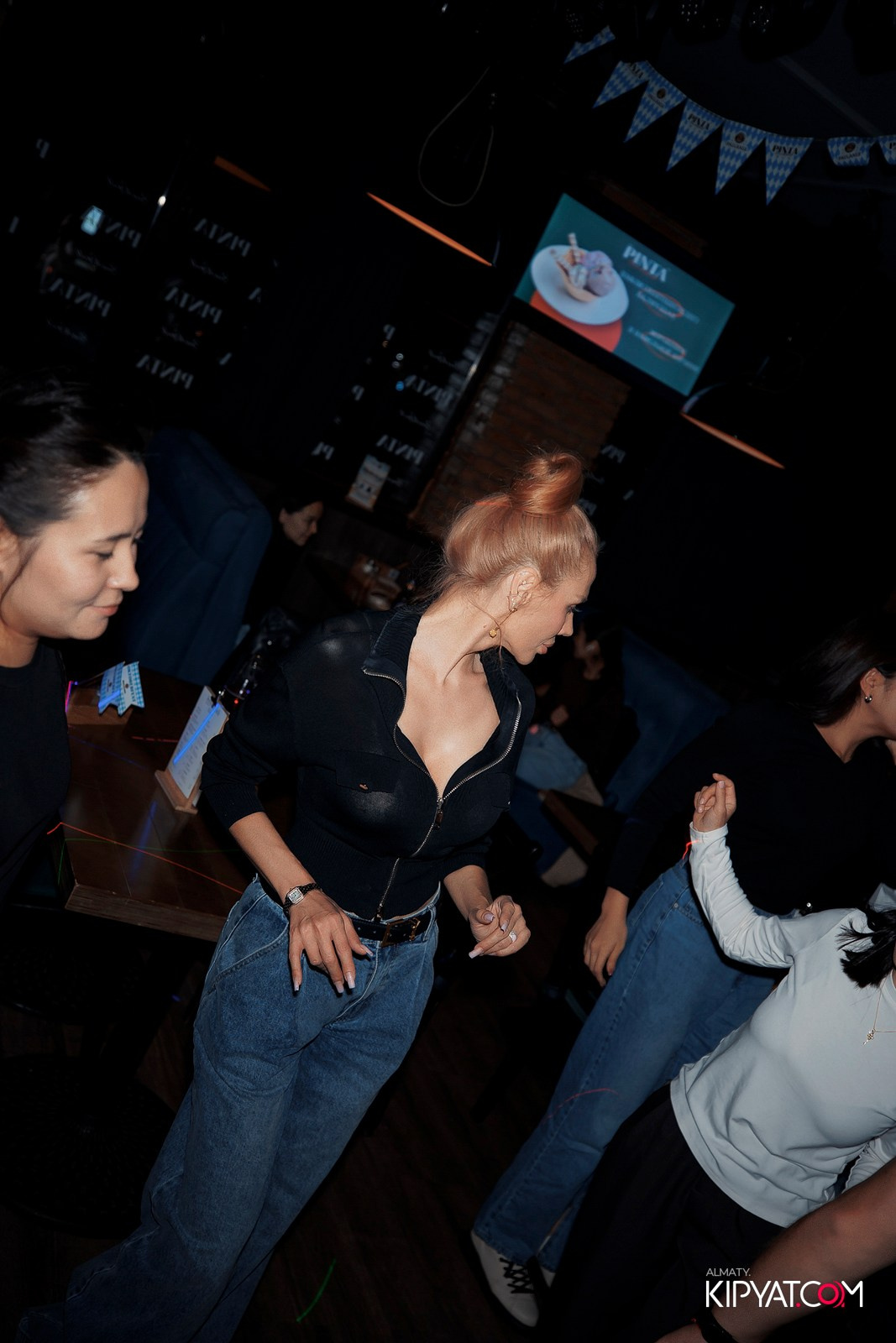 OKTOBERFEST ПИНТА НА АУЭЗОВА. КИПЯТКОМ АЛМАТЫ!