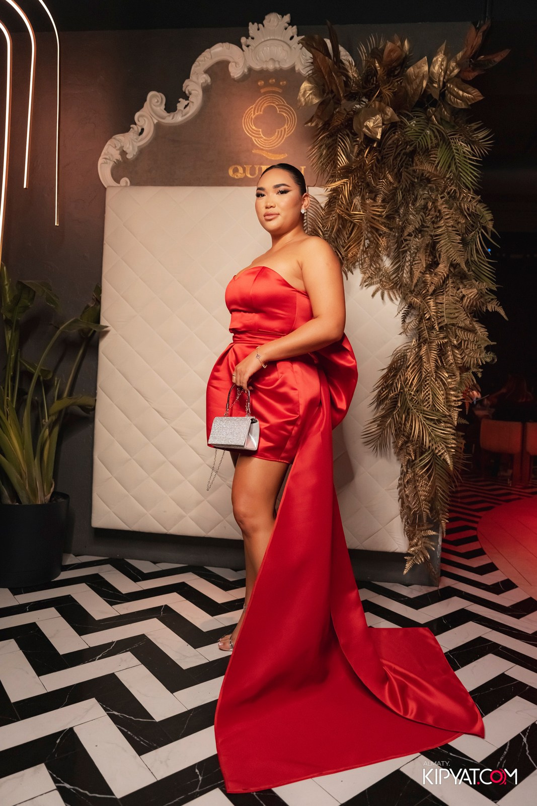 QUEEN. КИПЯТКОМ АЛМАТЫ!