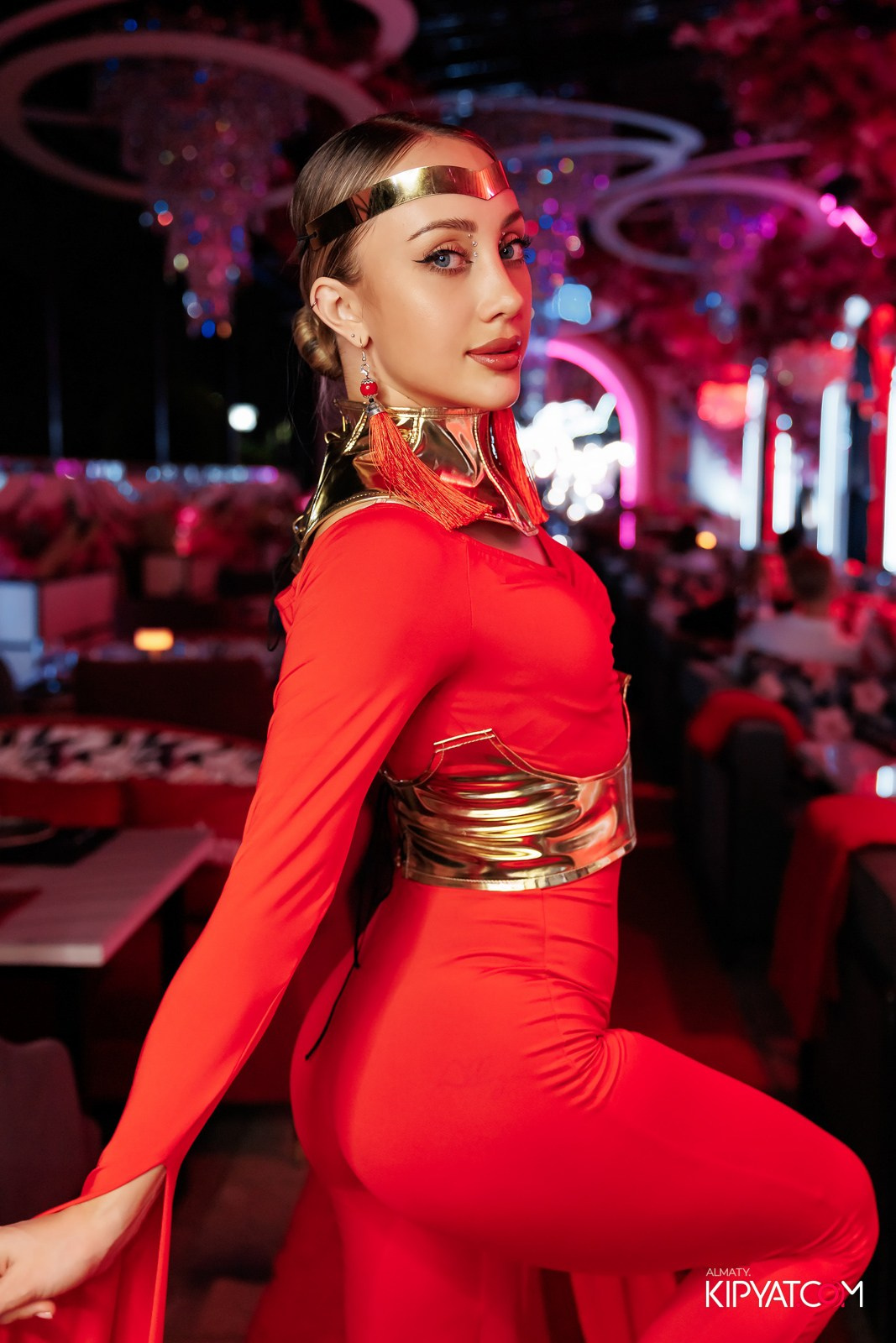 ЗАЯ, НА БИС. КИПЯТКОМ АЛМАТЫ!