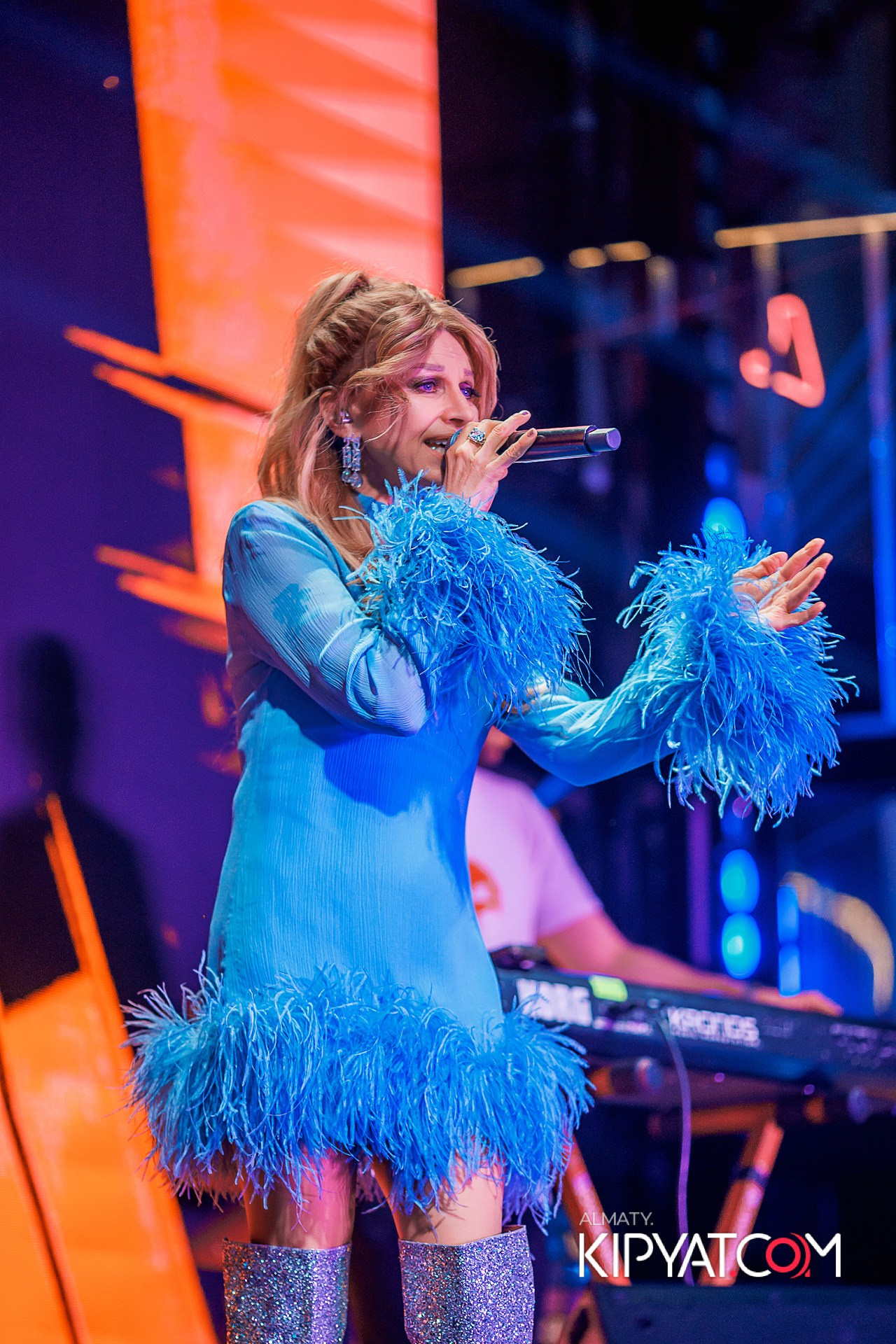 SANTA BARBARA — ВЫСТУПЛЕНИЕ ГРУППЫ REFLEX. КИПЯТКОМ АЛМАТЫ!